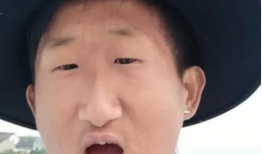 网红紧凑哥老婆图片,惊艳亮相，网友直呼“美得不像话”！