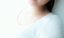 女主播单手解开文胸,女主播展现惊人技巧