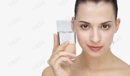 护肤照片,跟随镜头探寻肌肤保养之道”